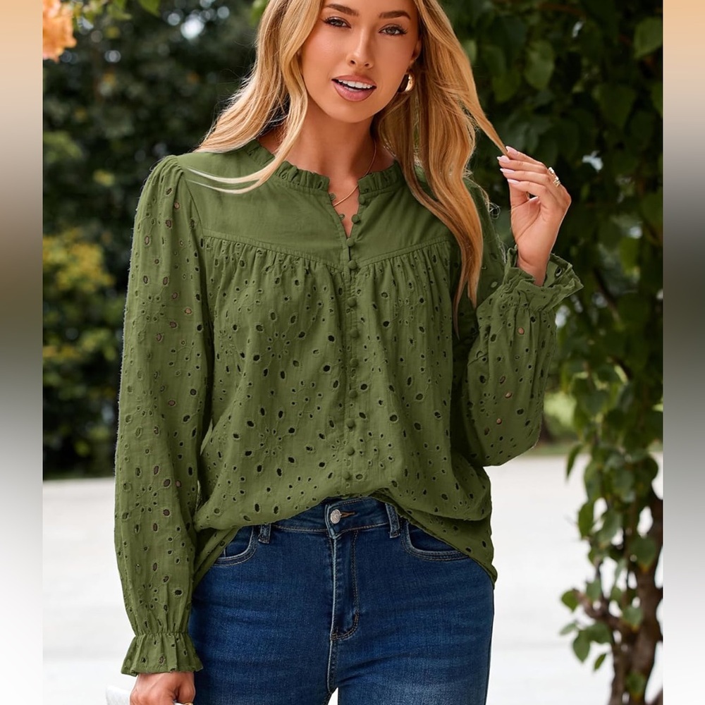 Pretty Garden Eyelet Blouse